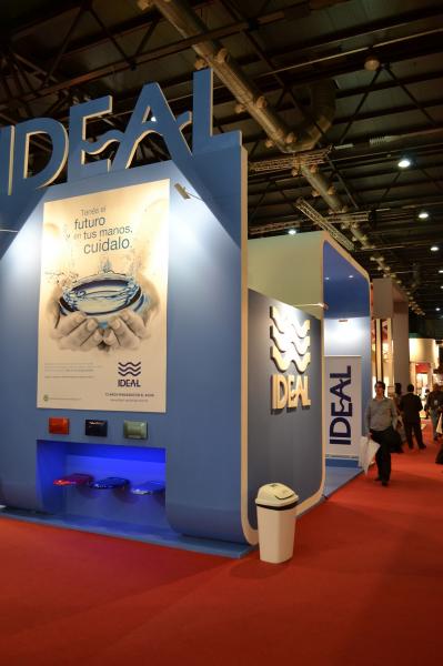 Ideal Stand 2012